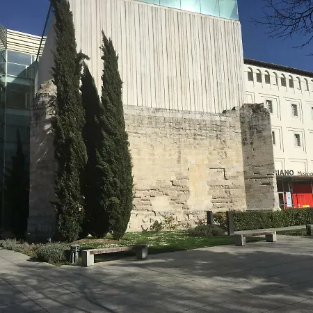 Centro Vtv Apartment *